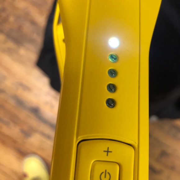 NEW NO BOX Drybar crimping iron fast heat, protects hair ,easy use nice weave main image 5